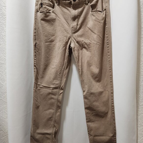 Men's DKNY 36 x 30 khaki pants - Picture 1 of 4
